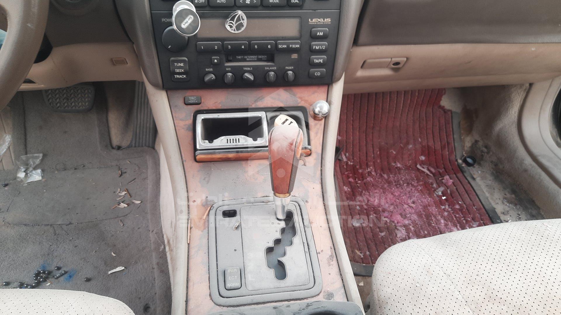 1996 LEXUS LS400 VIN: JT8BH22F3T0039750