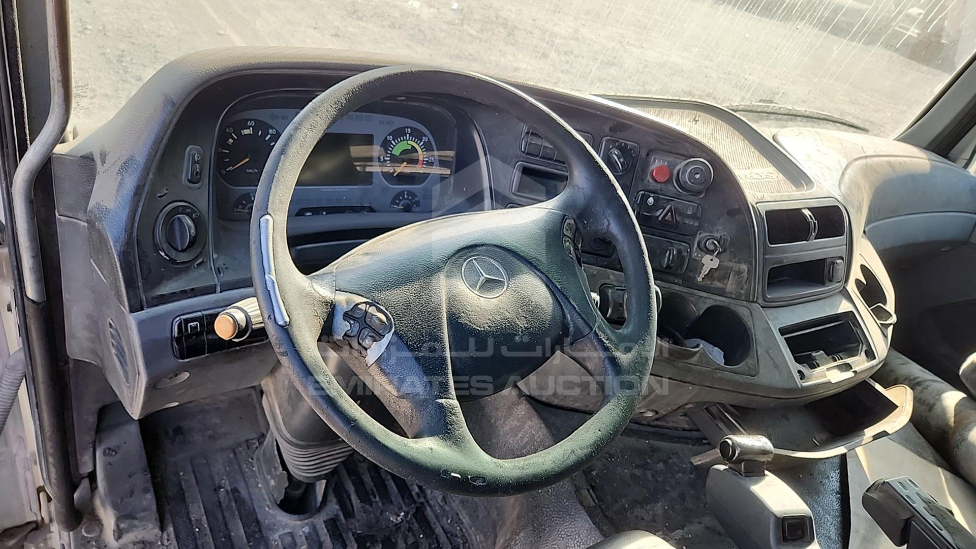 2008 MERCEDES ACTROS VIN: WDAKHCAA98L280332