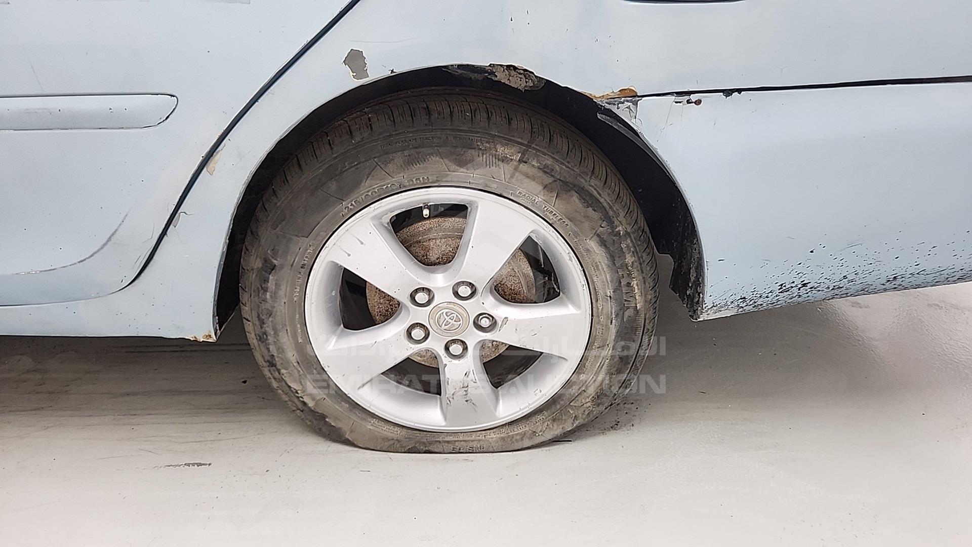 2005 TOYOTA CAMRY VIN: 4T1BE30KX5U567728