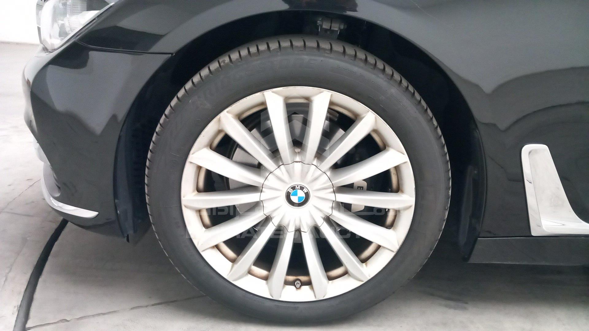 2016 BMW 730 LI VIN: WBA7E0105GG560822