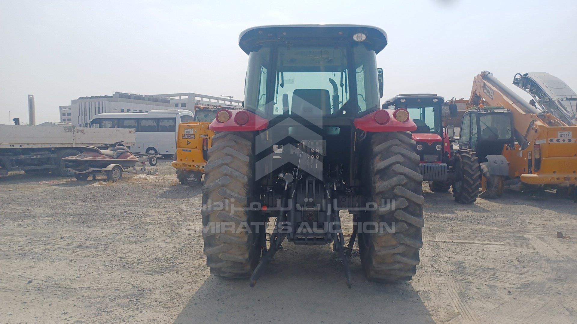 2018 MASSEY FERGUSON --- VIN: AGCM1204AF5231007
