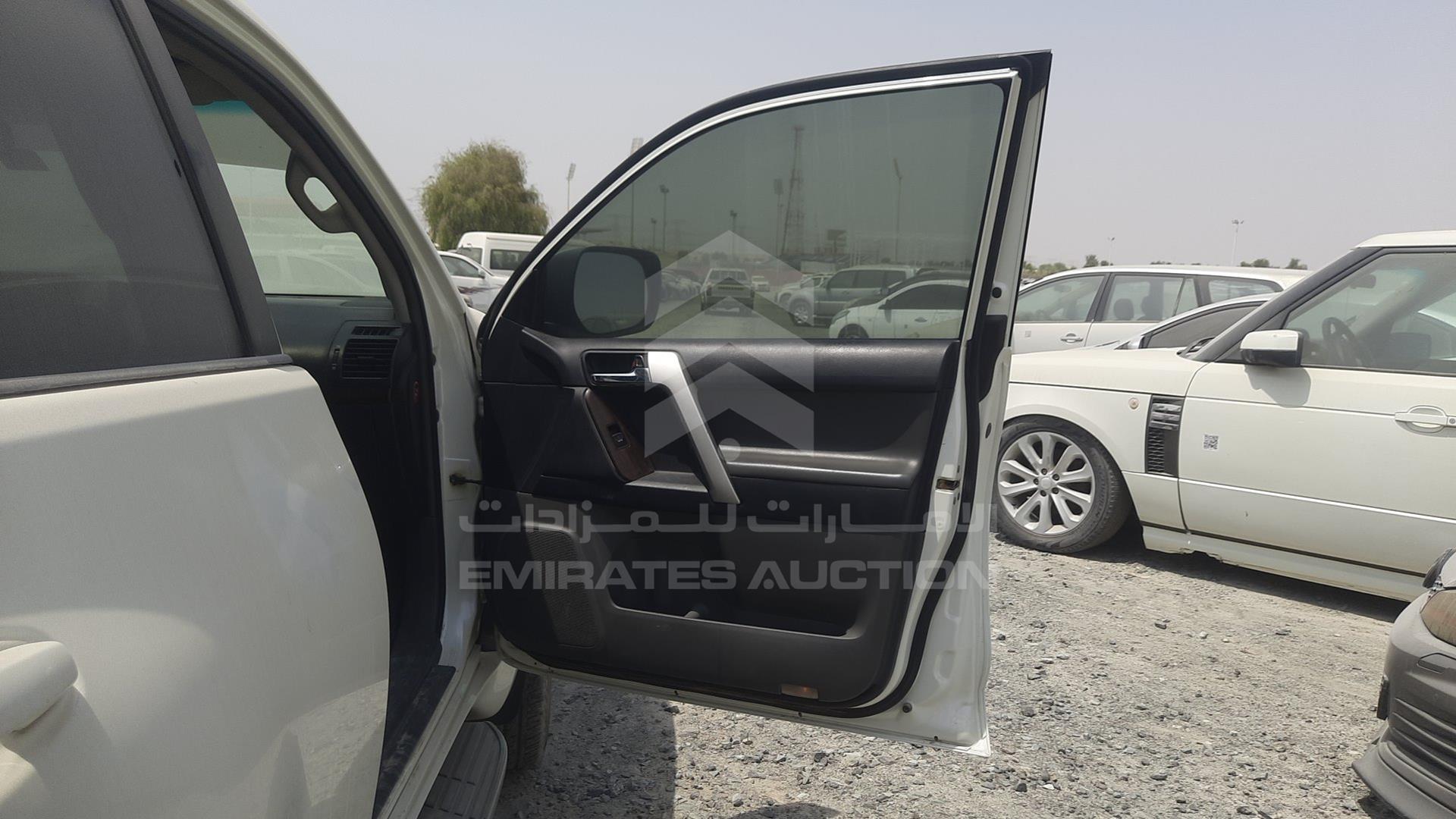 2011 TOYOTA LAND CRUISER PRADO VIN: JTEJU3FJ4B5013023