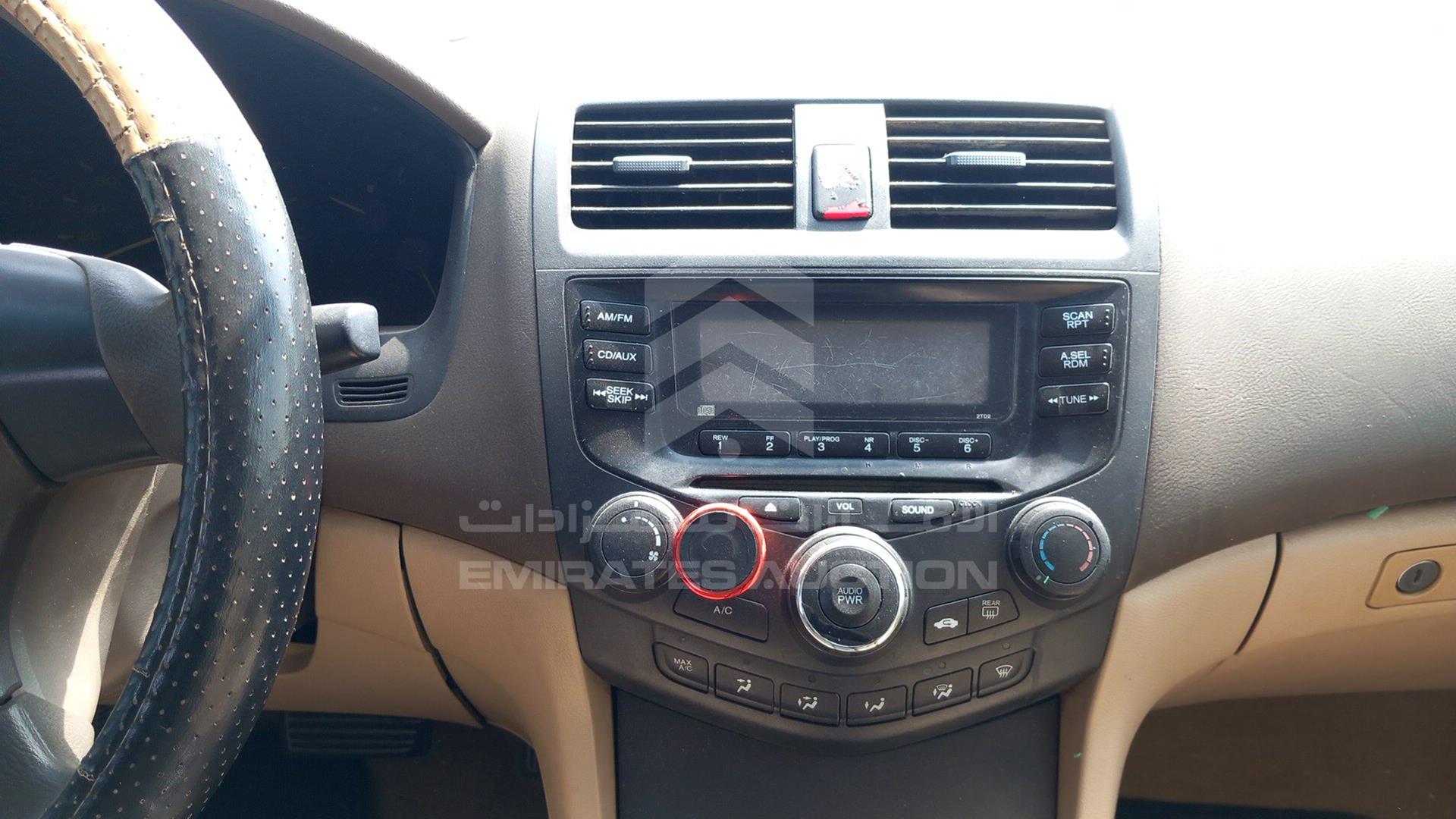 2006 HONDA ACCORD VIN: JHMCM565X6C413230