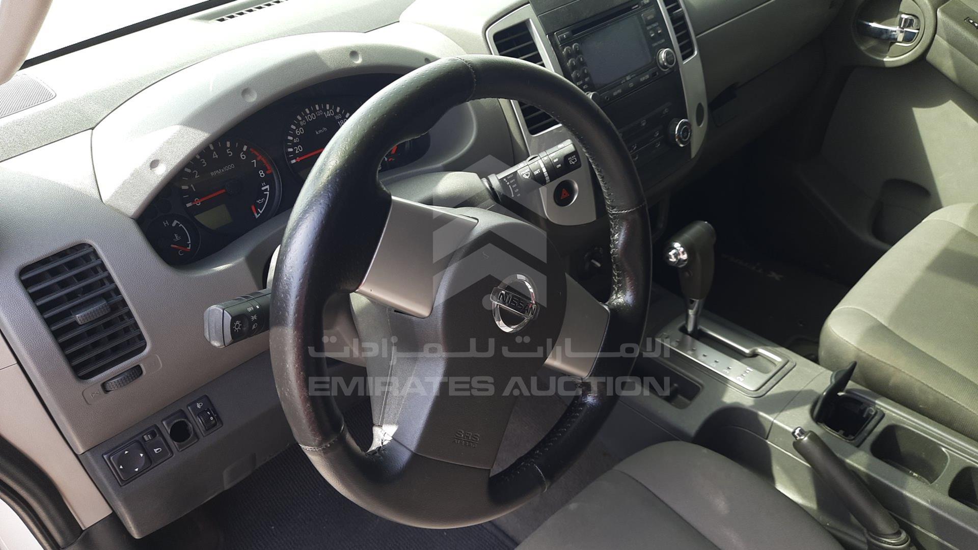 2014 NISSAN XTERRA VIN: 5N1AN0N60EN813427