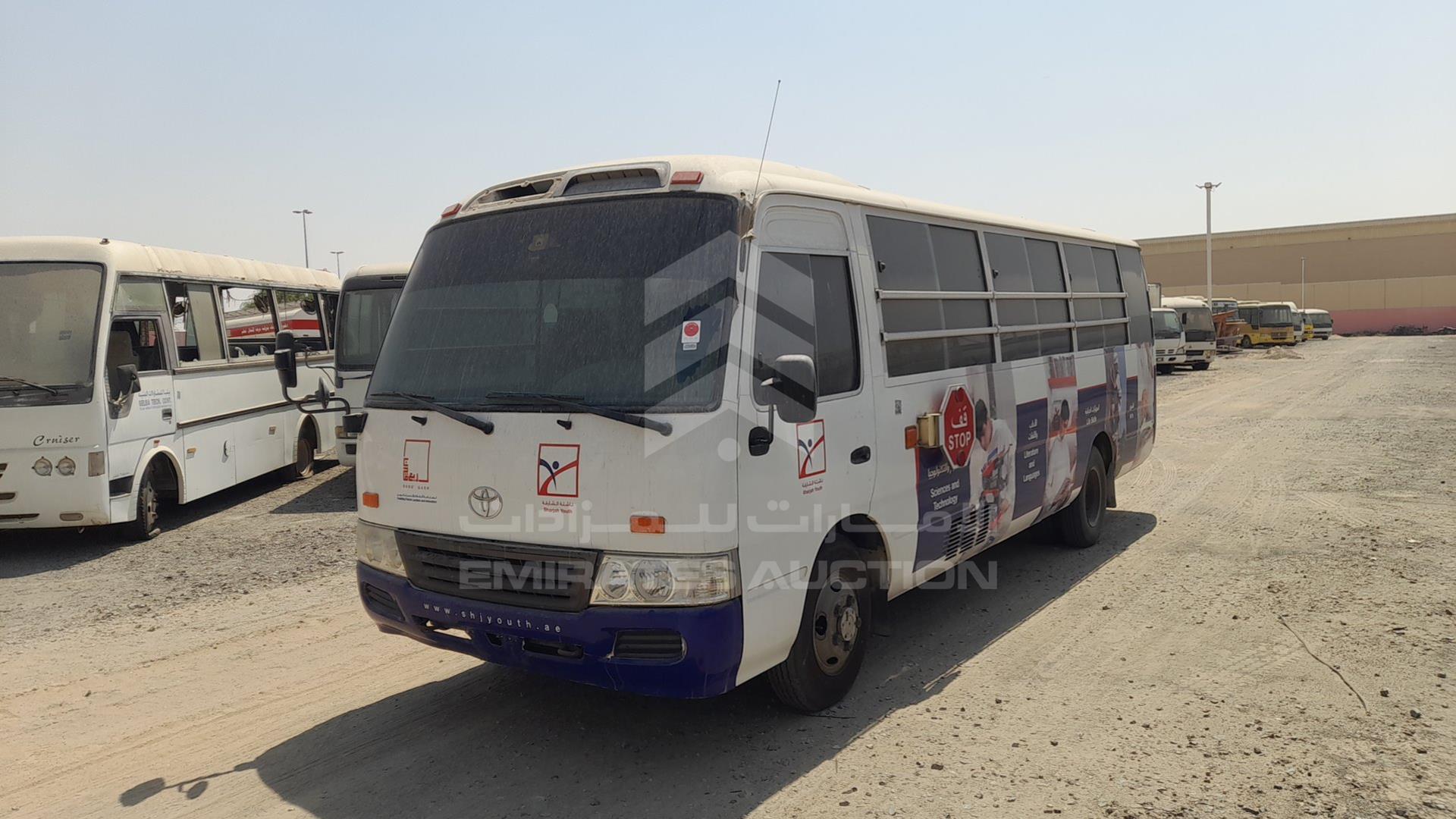 2009 TOYOTA COASTER VIN: JTGFK518394003652