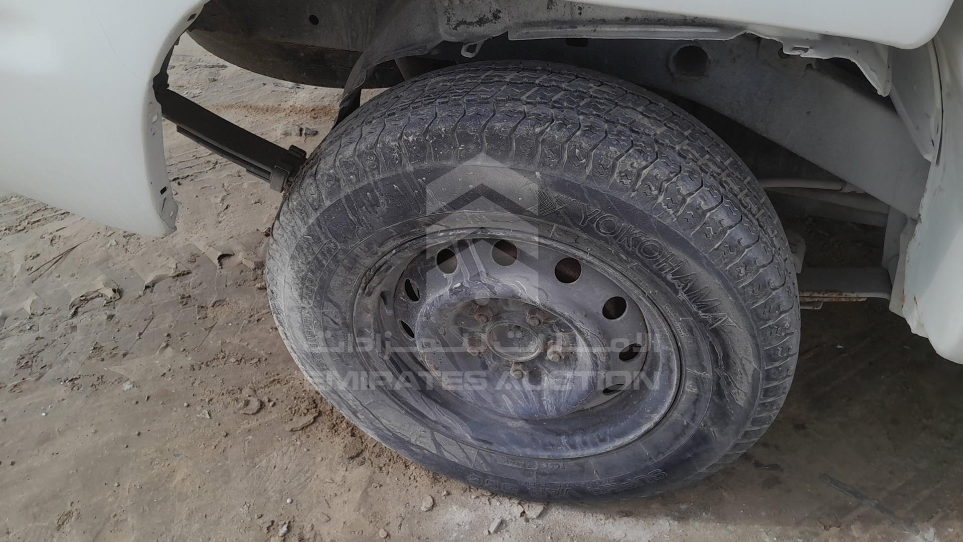 2004 TOYOTA PICK UP VIN: JTFEM426240146092