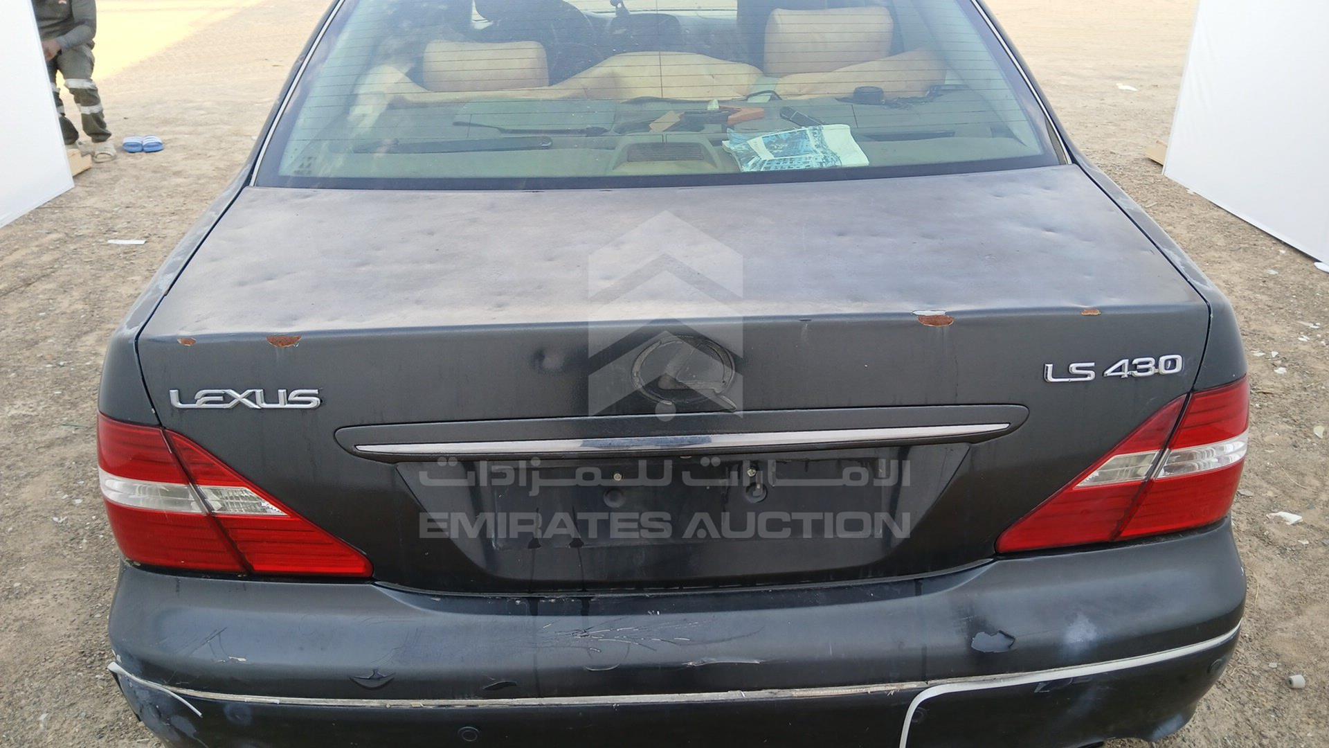 2005 LEXUS LS 430 VIN: JTHBN36F355001580