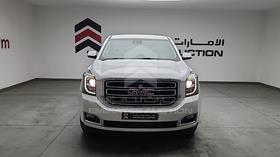 2015 GMC Yukon — Full Front View — Photo 1 — Thumbnail