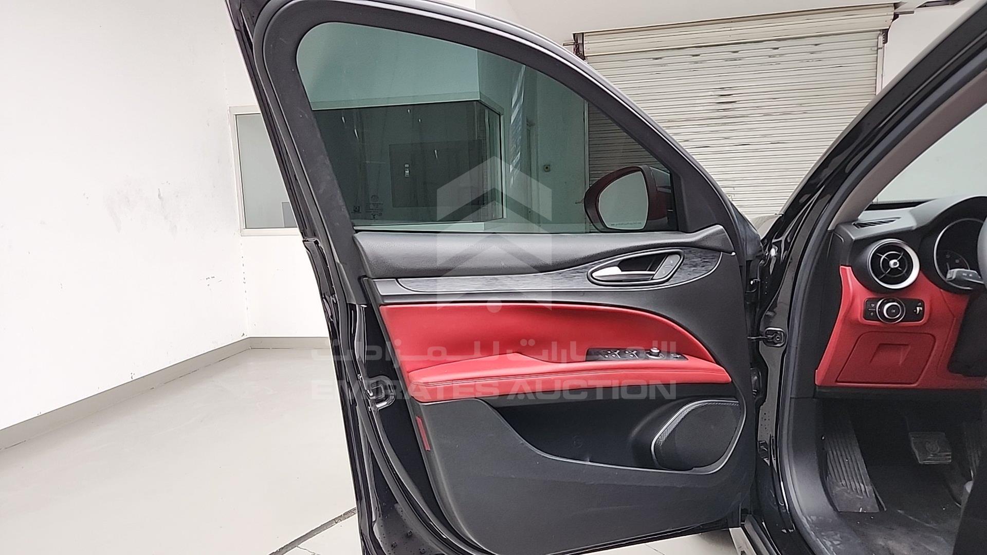 2019 ALFA ROMEO STELVIO VIN: ZASPAHBN4K7C52693