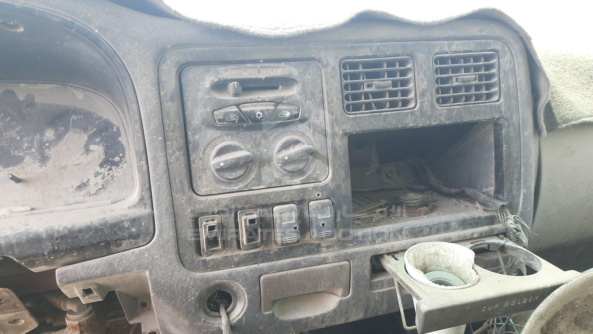 2004 KIA K 2700 VIN: KNCSD011247987769