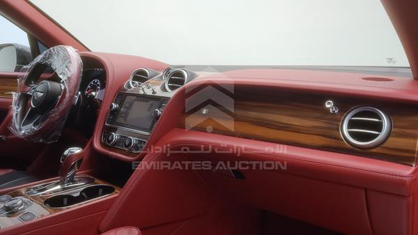 SJAAF1ZV2JC018525 Bentley Bentayga