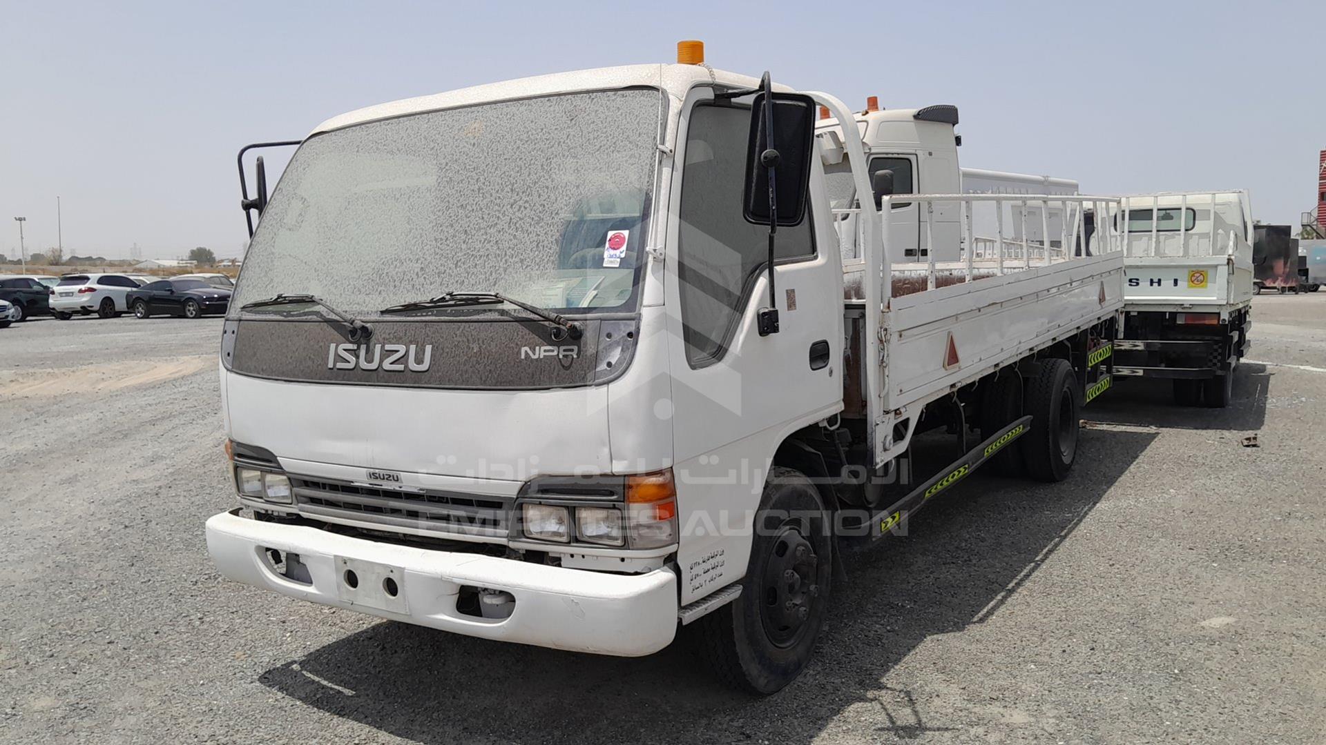 2005 ISUZU NPR VIN: JAMKP34G357P00276