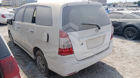 2014 Toyota Innova — Rear Left Angle — Photo 6 — Thumbnail
