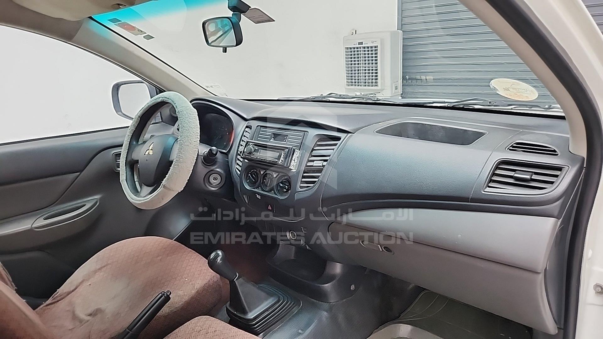2016 MITSUBISHI L 200 VIN: MMBJNKJ40GH007928