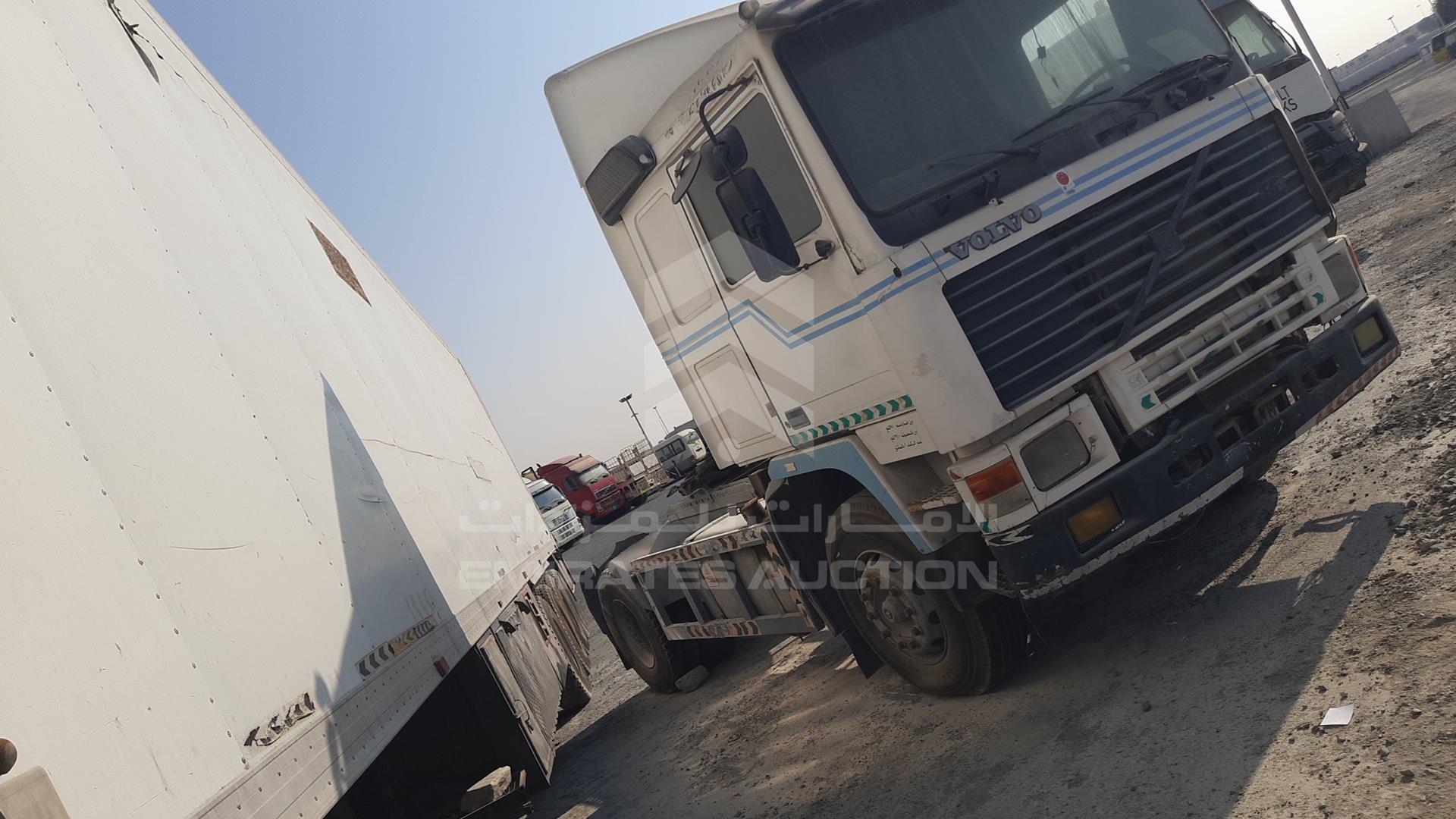 0 VOLVO F12 VIN: YV2H2B4AXLB452743