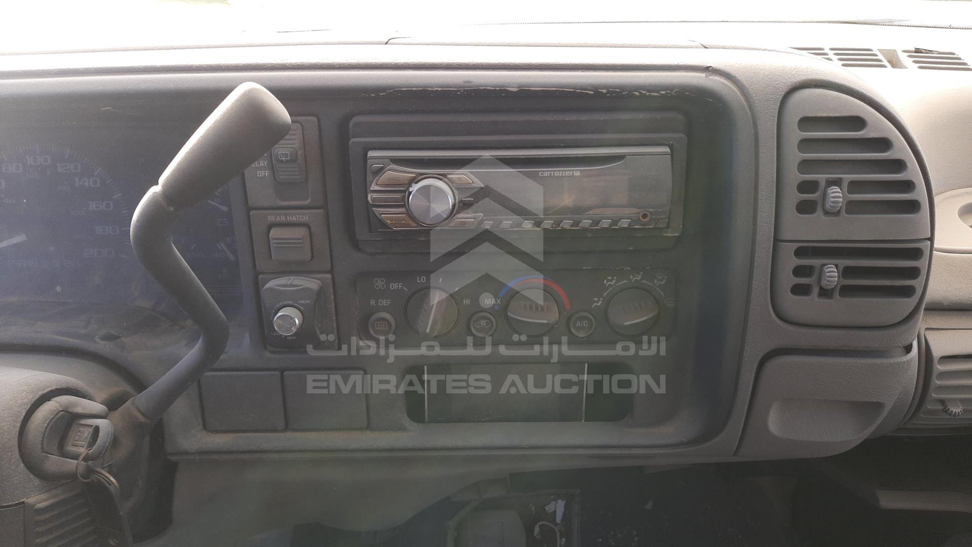 0 CHEVROLET TAHOE VIN: 1GNEK18K8SJ324491