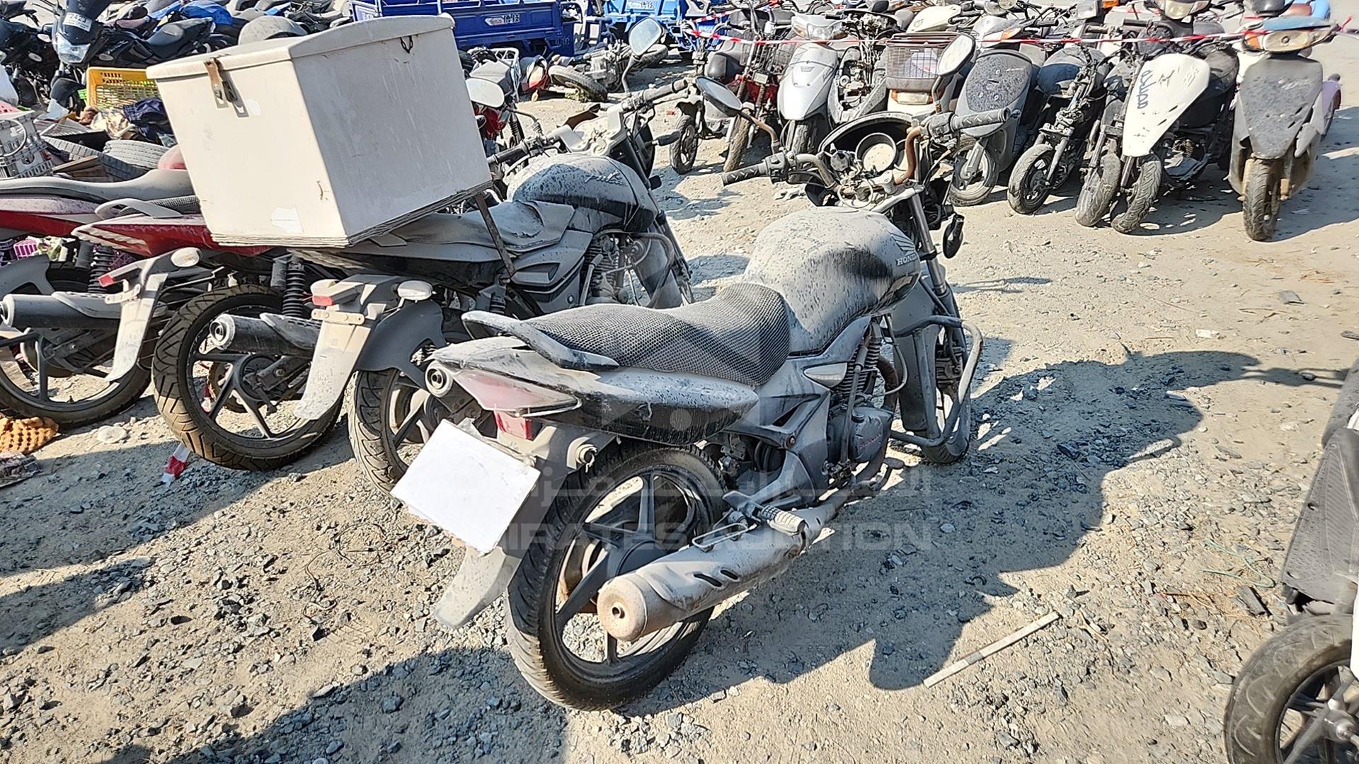 2013 HONDA CBF 150 VIN: ME4KC09CHD8544959