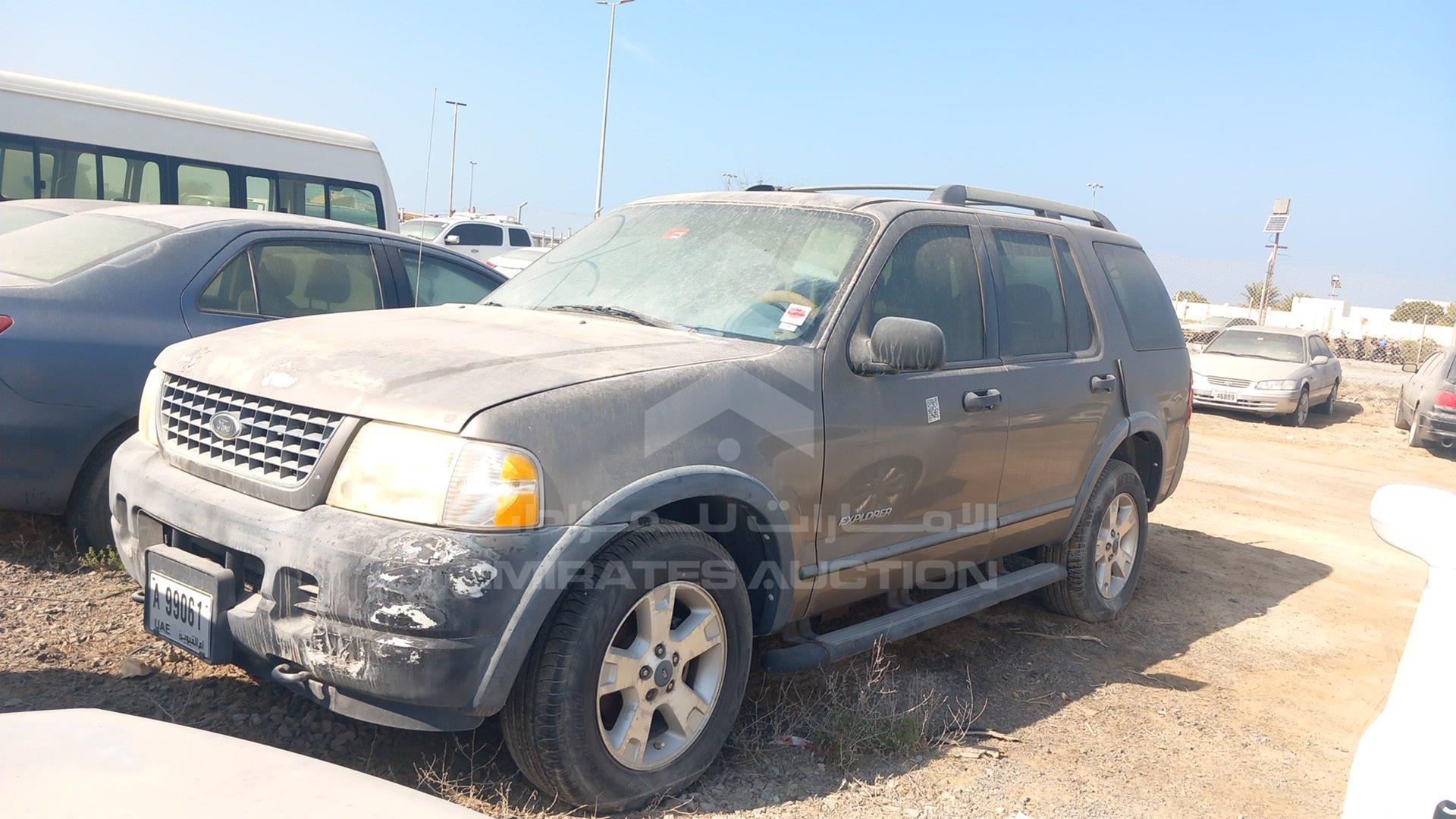 2005 FORD EXPLORER VIN: 1FMZU72EXZA74442