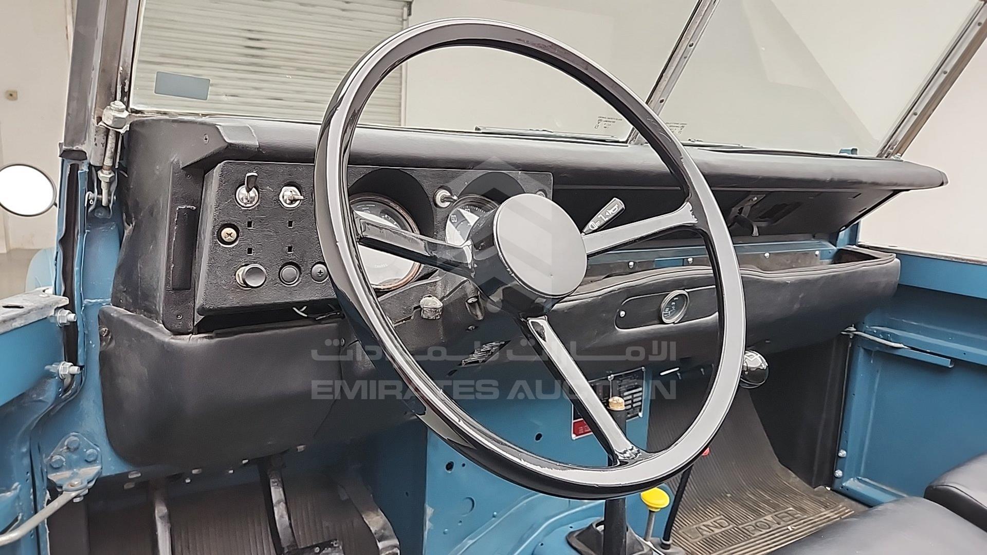 1984 LAND ROVER DEFENDER VIN: 90501351