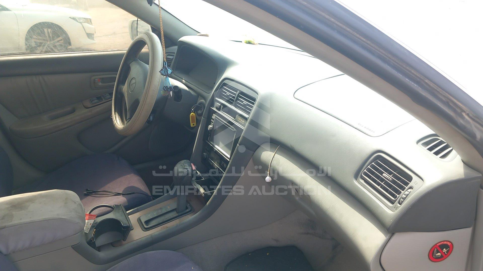 1999 LEXUS ES 300 VIN: JT8BF28G4X0162355