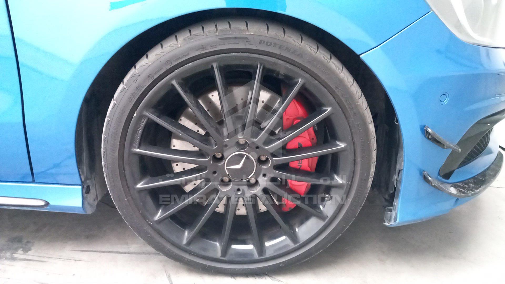 2015 MERCEDES A 45 AMG VIN: WDDBF5CB0FJ352523
