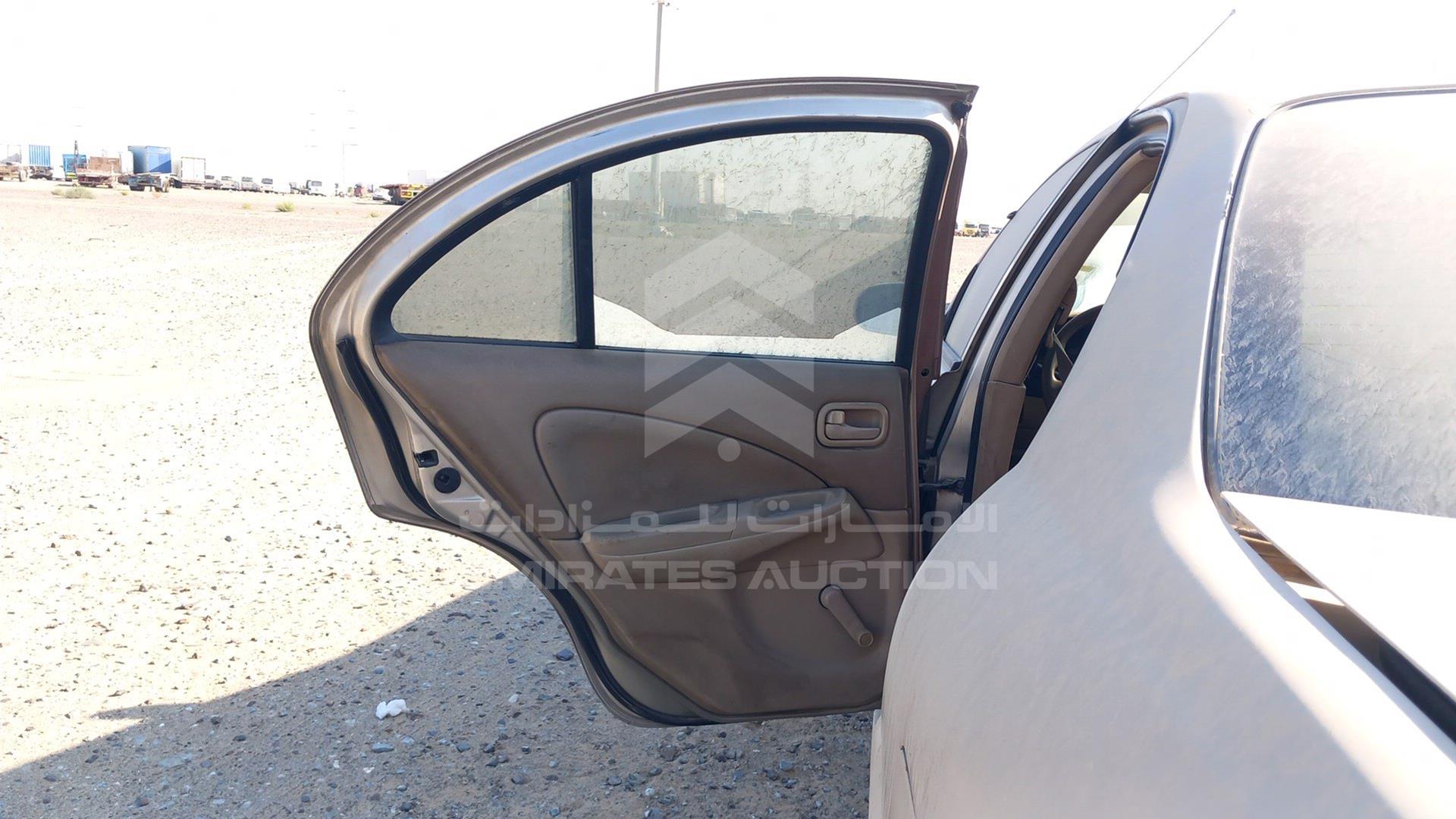 2004 NISSAN SUNNY VIN: JN1FN61C74W063383