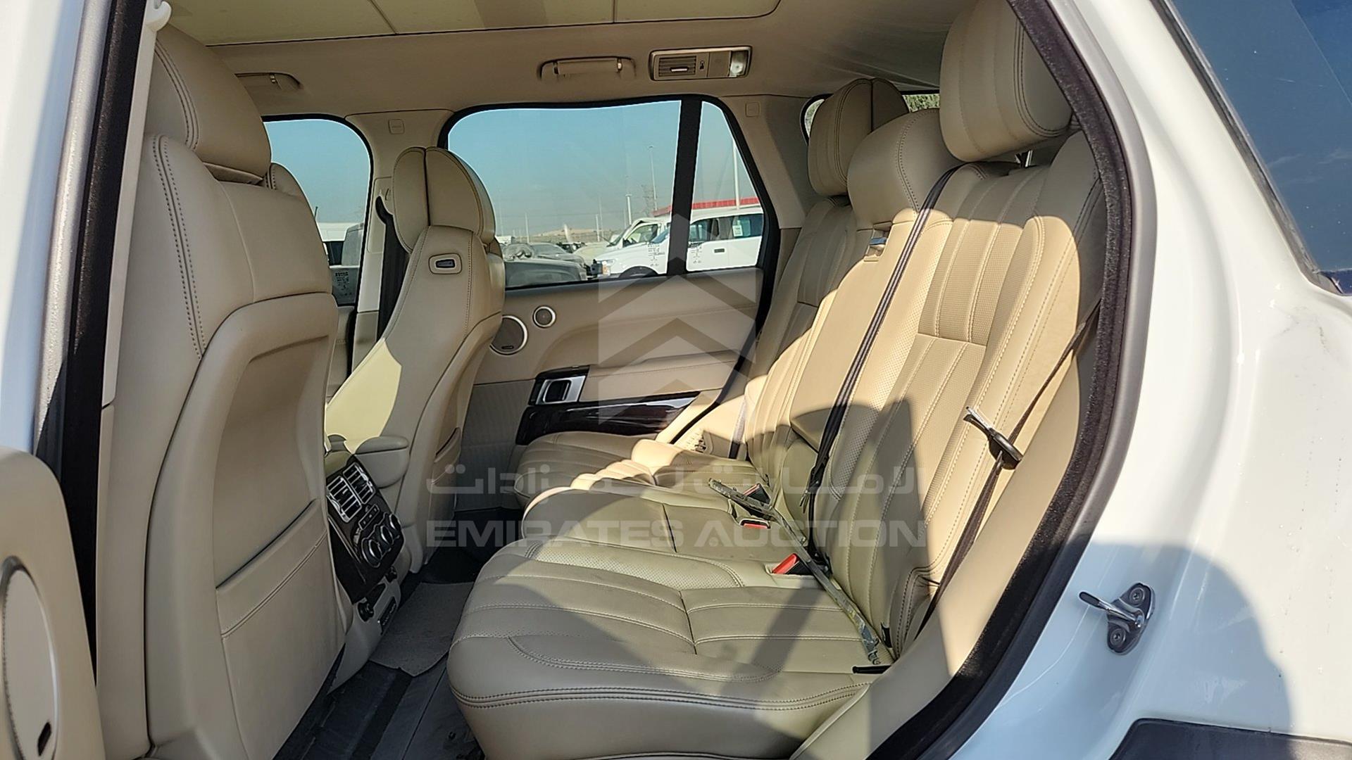 2015 RANGE ROVER VOGUE VIN: SALGA2EF8FA203086