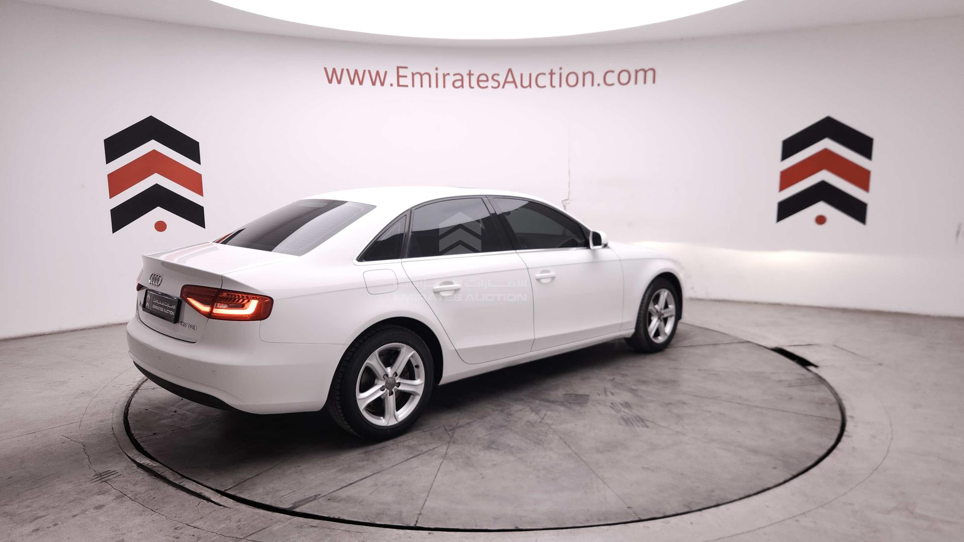 2014 AUDI A4 VIN: WAUACCFL5EN021061