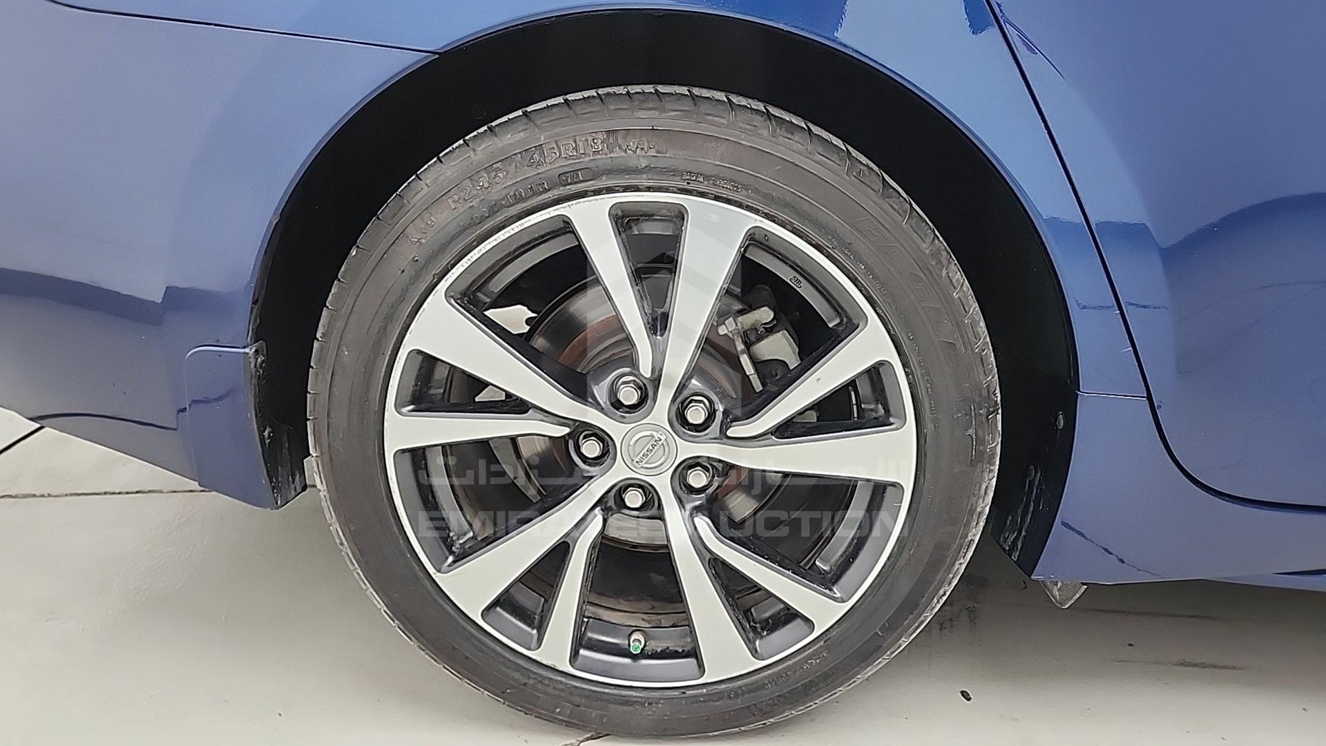 2016 NISSAN MAXIMA VIN: 1N4AA6AP5GC384534