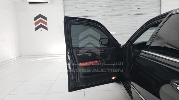 Lincoln Town 2011 2LNBL8CV0BX755963 Image 30