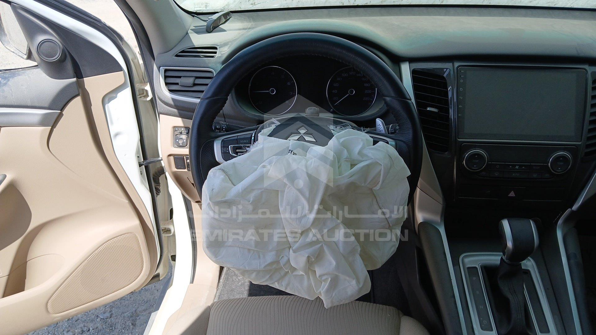 2019 MITSUBISHI MONTERO VIN: MMEMC71X7KH011480