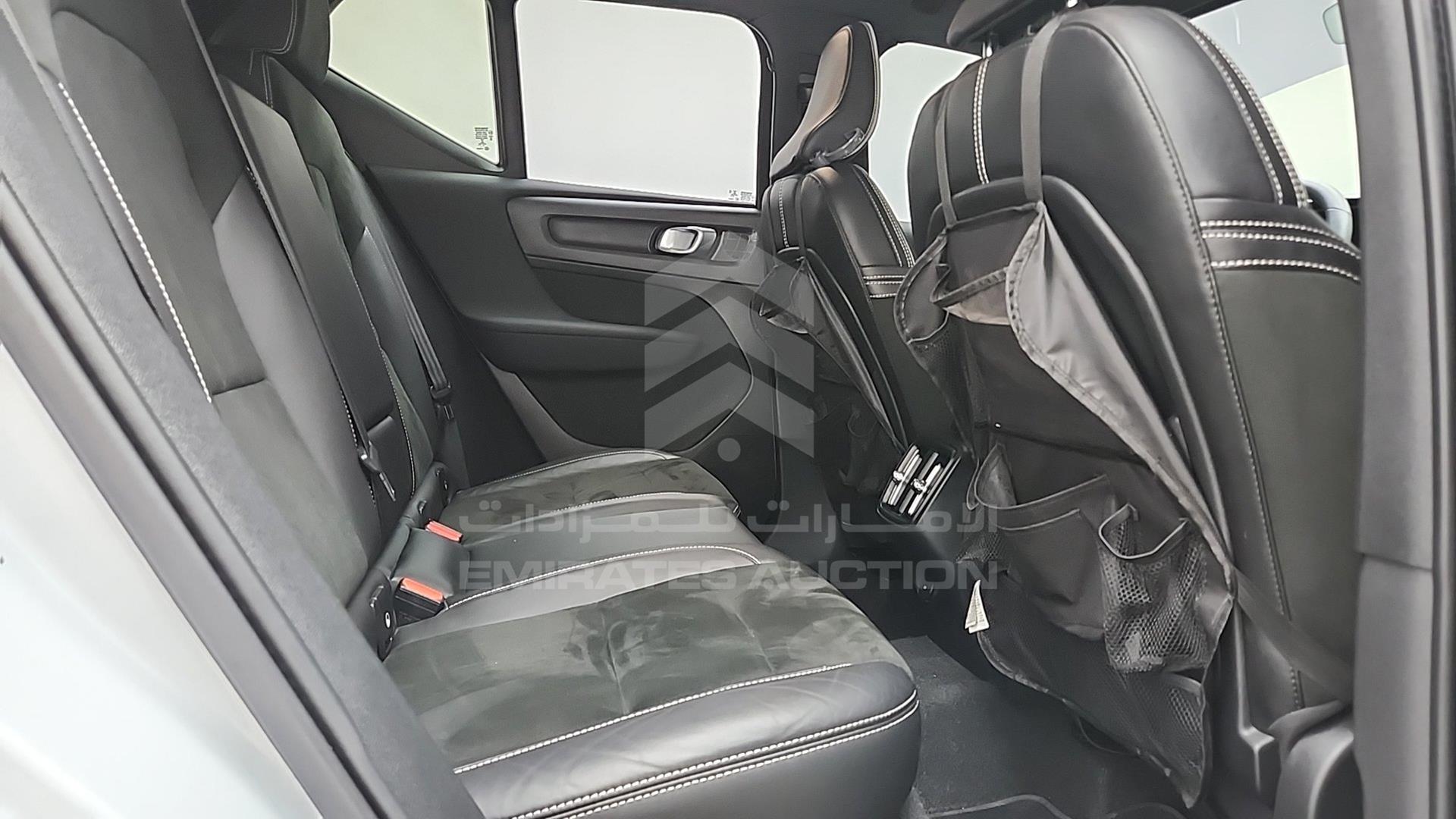 2022 VOLVO XC 40 VIN: YV1AKAXZ7N2696824