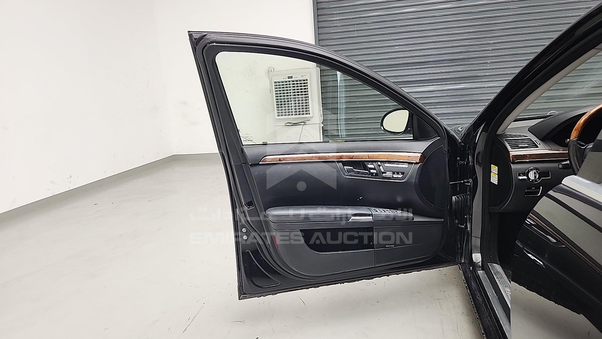 2008 MERCEDES S 550 VIN: WDD2210861A162073