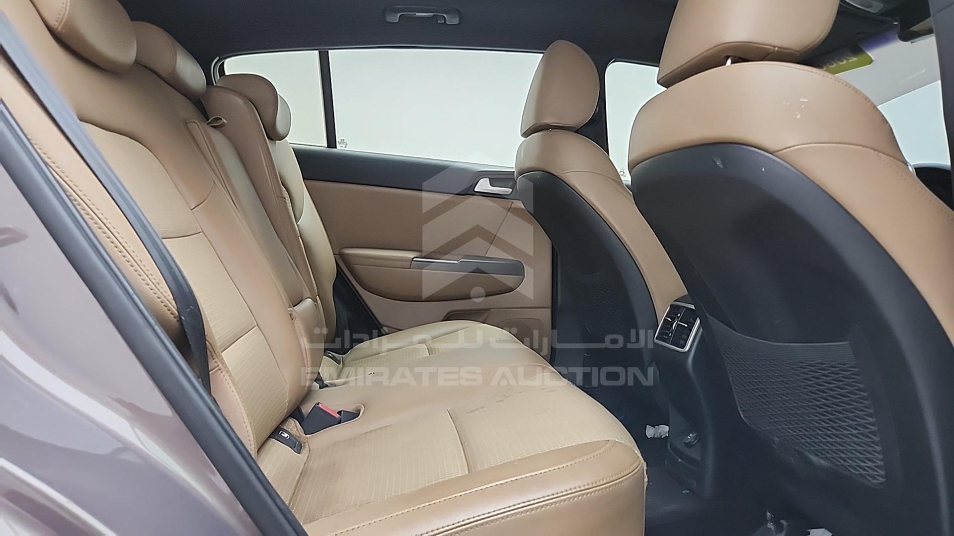 2020 KIA SPORTAGE VIN: U5YPH8141LL777526