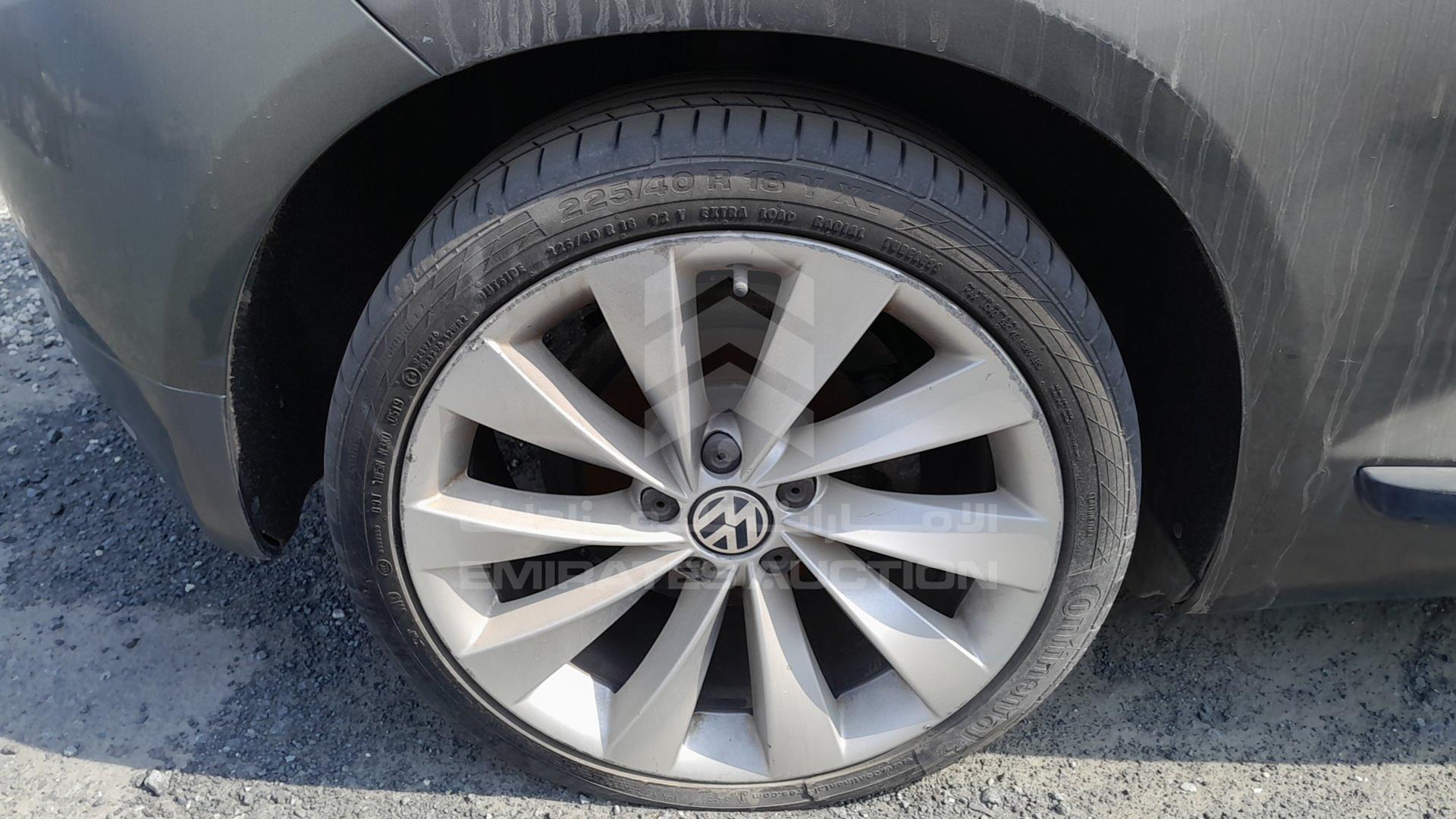 2012 VOLKSWAGEN SCIROCCO VIN: WVWAE2138CV037413