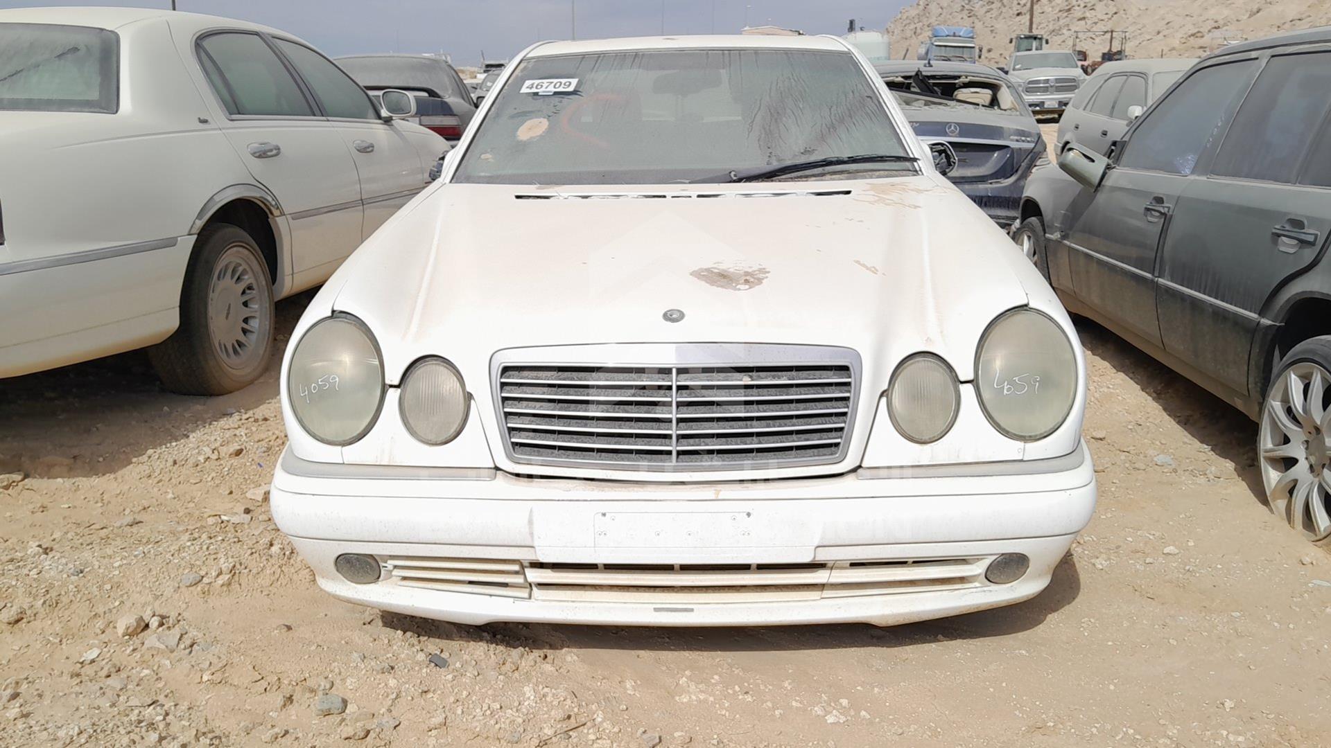 0 MERCEDES E320 VIN: WDB2100351A347598
