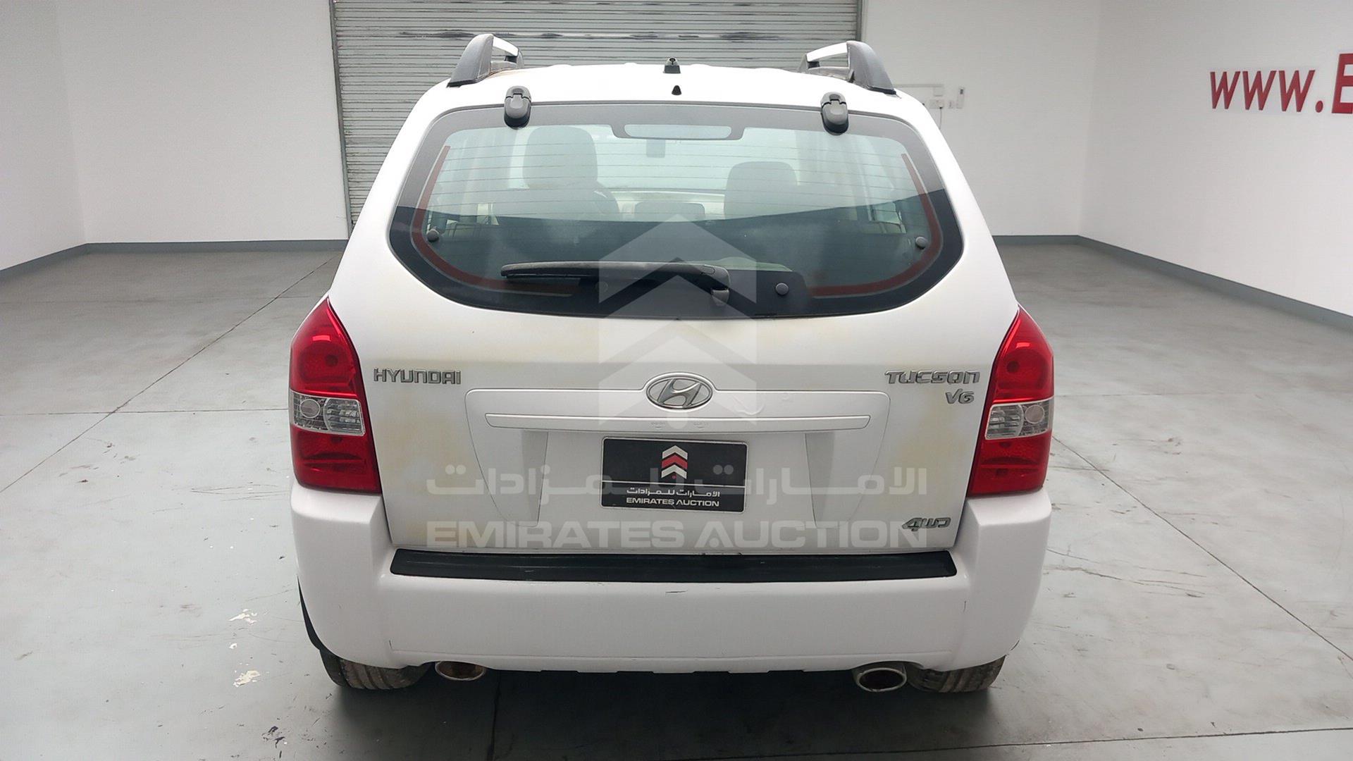 2009 HYUNDAI TUCSON VIN: KMHJM81D19U995429