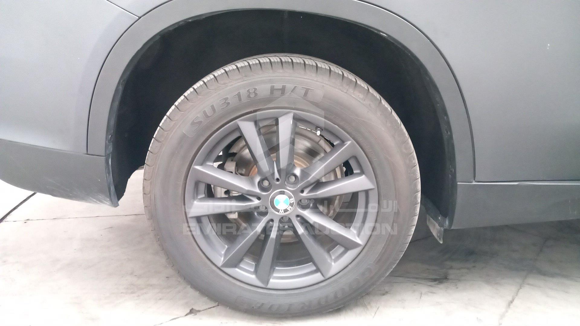 2015 BMW X5 VIN: 5UXKR2C58F0H35448