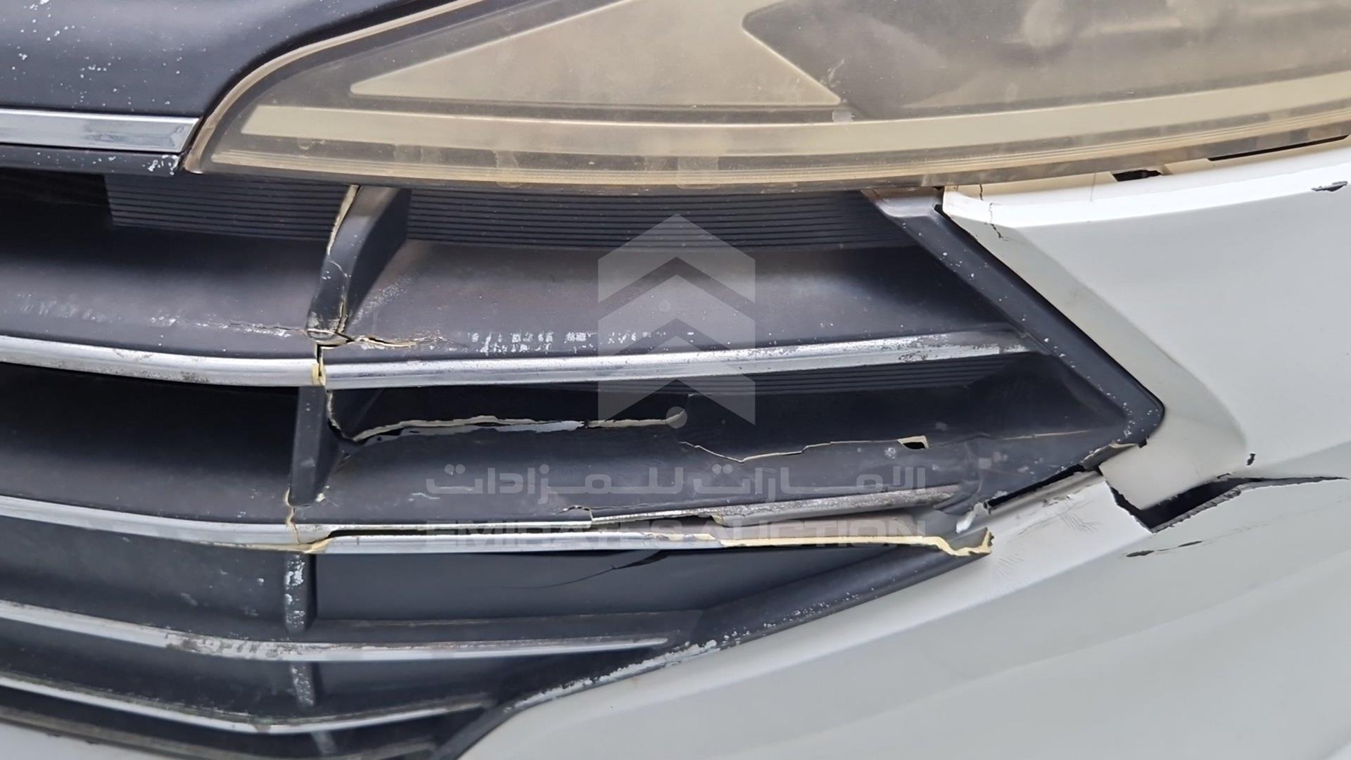 2019 HYUNDAI ELANTRA VIN: 5NPD74LFXKH421749