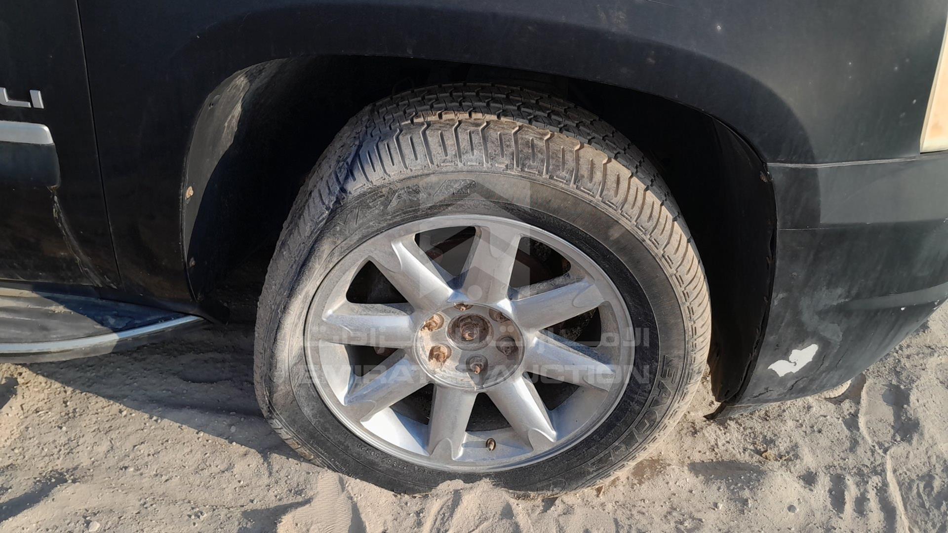 2010 GMC YUKON VIN: 1GKUKEEF7AR216189