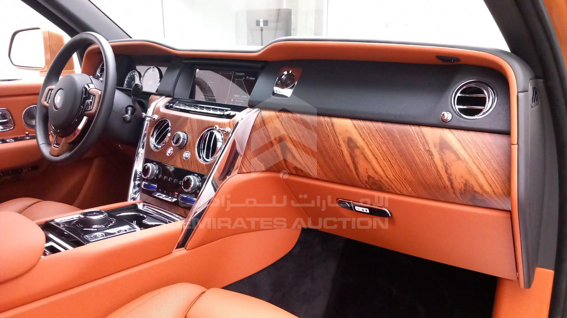 2019 ROLLS-ROYCE CULLINAN VIN: SCA689X09KU110187