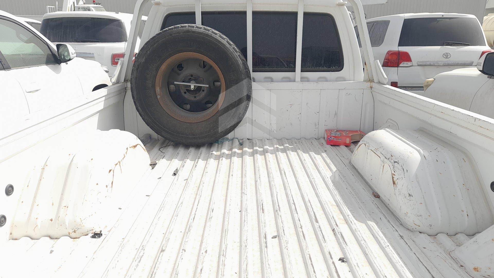 2014 NISSAN PATROL PICK UP VIN: JN6DY1AY2EX603659