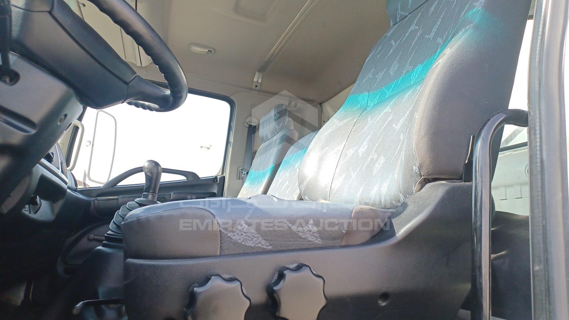 2011 HINO 500 VIN: JHDFG1JP1B1S18435