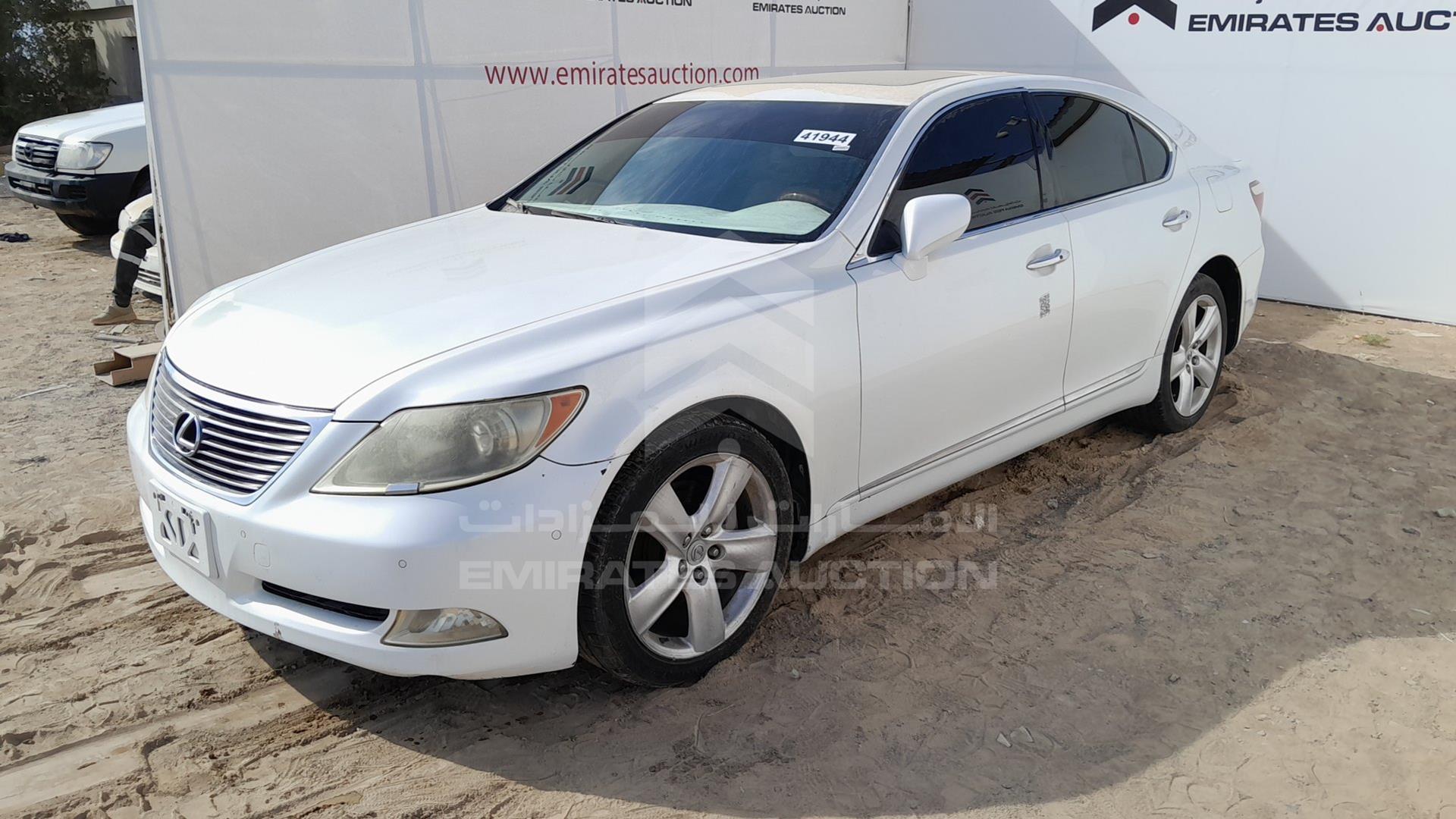 2009 LEXUS LS 460 VIN: JTHBL46F995090637