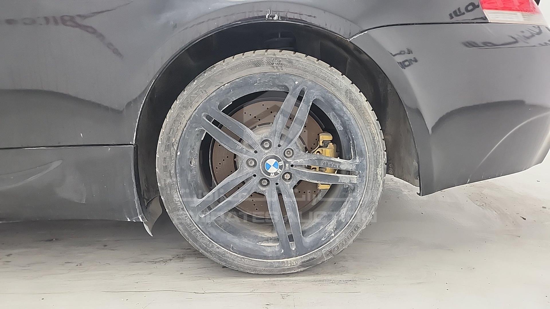 2006 BMW M6 VIN: WBSEH91060B779404