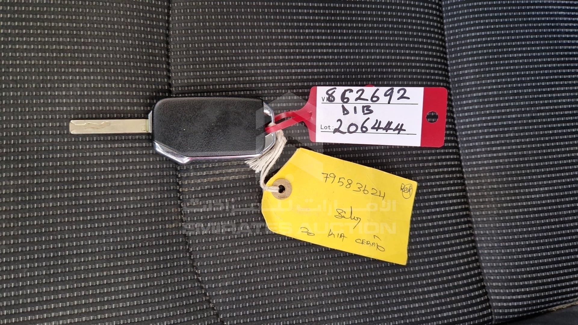 2020 KIA CERATO VIN: KNAF24168L5862692