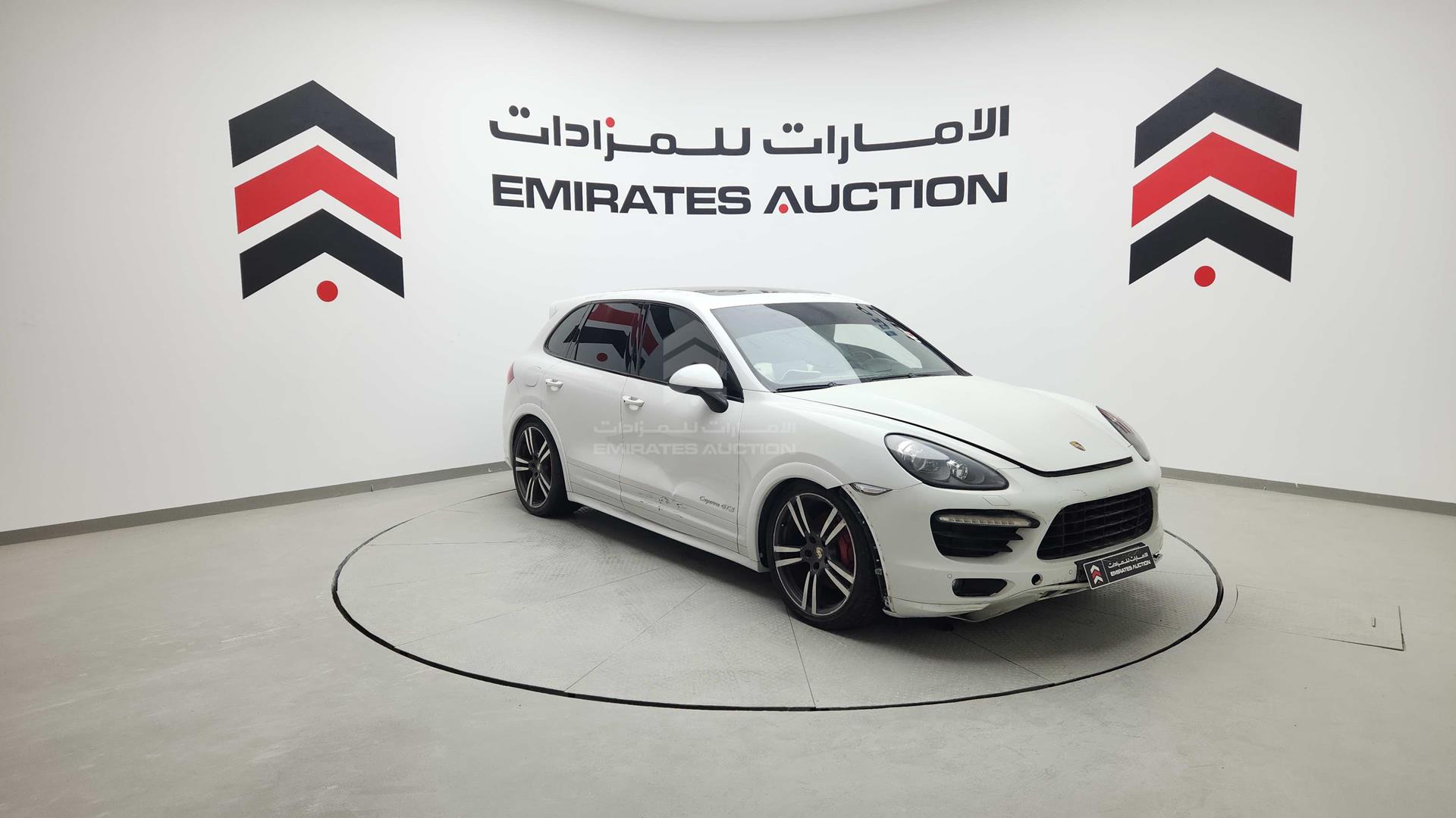 2013 PORSCHE CAYENNE GTS VIN: WP1ZZZ92ZDLA75797