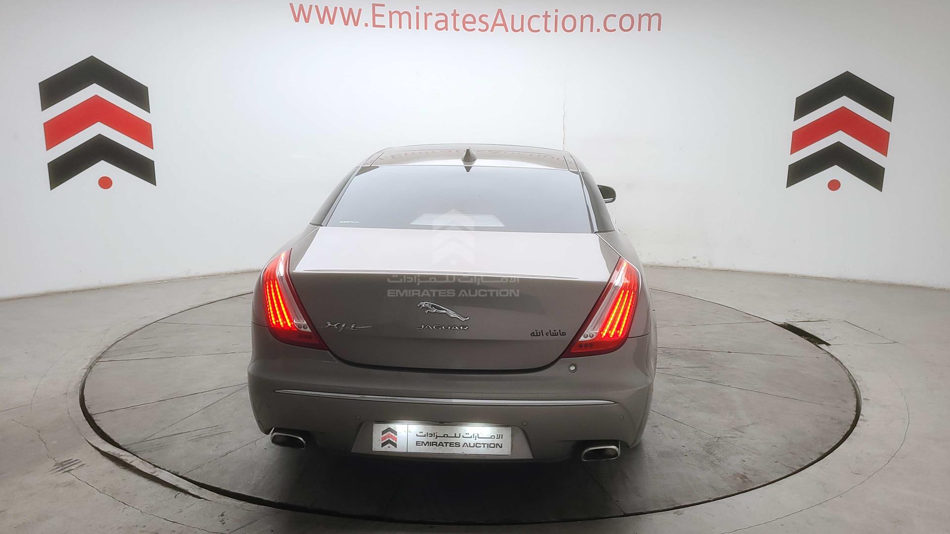 2010 JAGUAR X J VIN: SAJKA26J1AMV01346