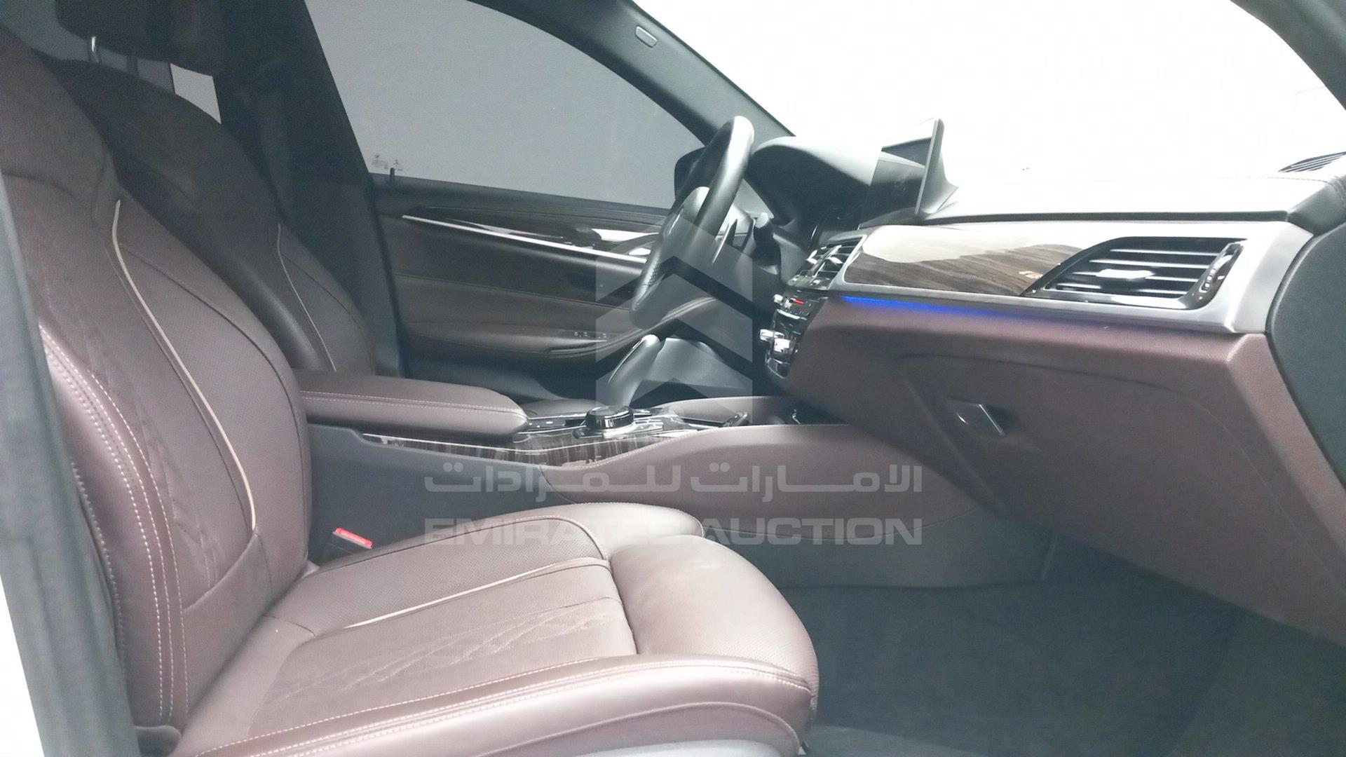 2018 BMW 530 VIN: WBAJA5105JG876579