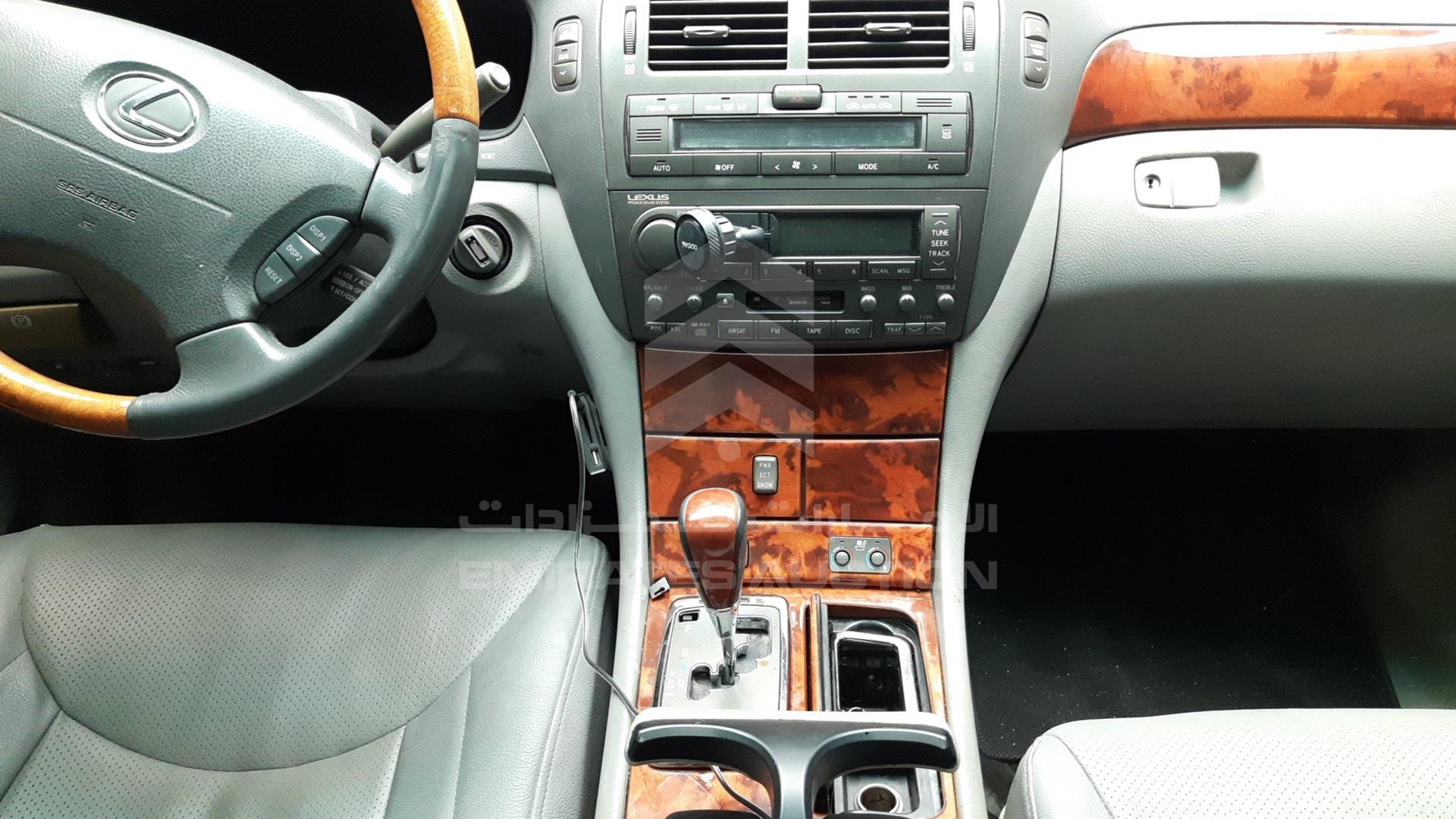 2004 LEXUS LS 430 VIN: JTHBN36F040132008